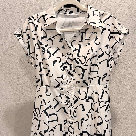 Dress - Picture 1 of 2